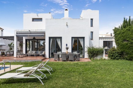 Villa for sale in 