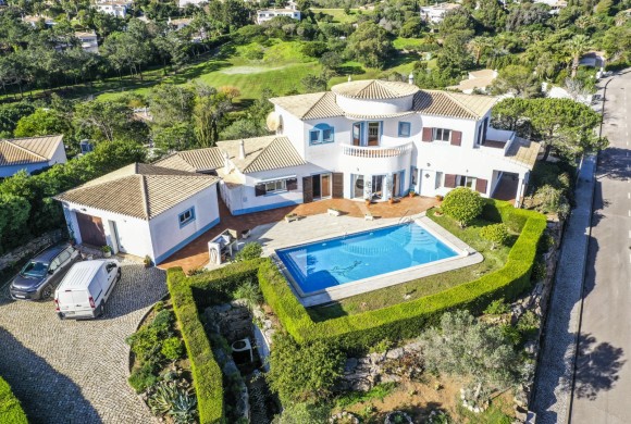 Villa for sale in Vila do Bispo