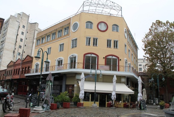 Building for sale in Municipality