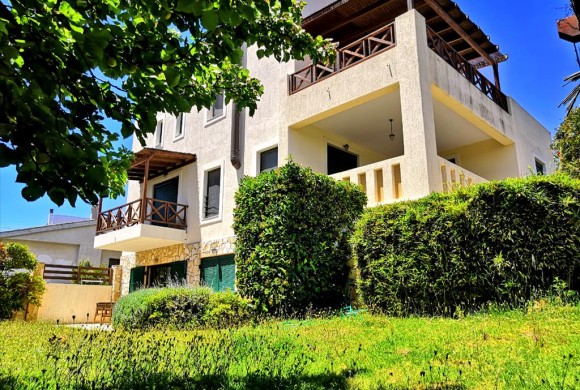 House for sale in East