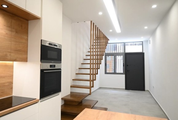 Apartment for sale in Suburbs