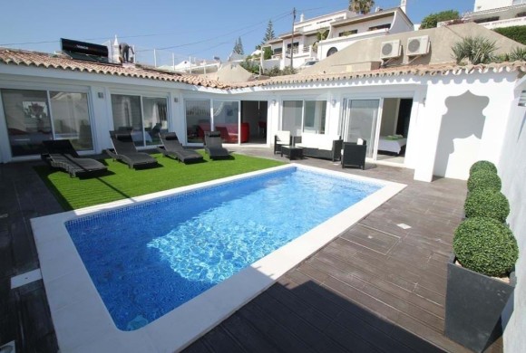 Villa for sale in Central algarve