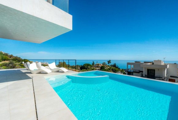 Villa for sale in Malaga