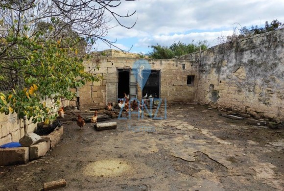 Country house for sale in Fgura