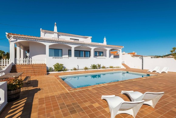 Villa for sale in West algarve