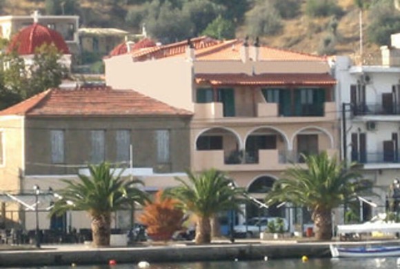 Townhouse for sale in Argosaronikos islands