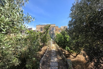 Townhouse for sale in