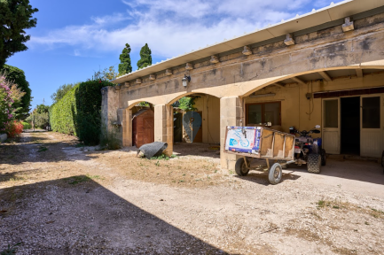 Villa for sale in