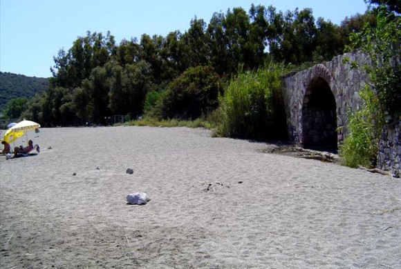 Land for sale in Lakonia