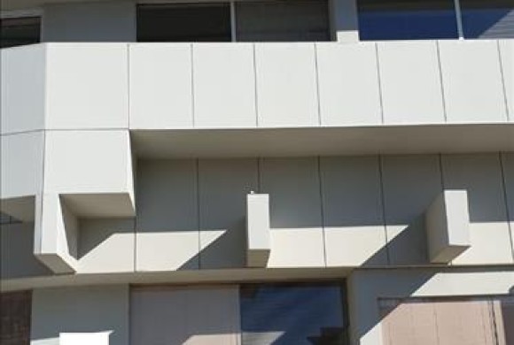 Building for sale in South