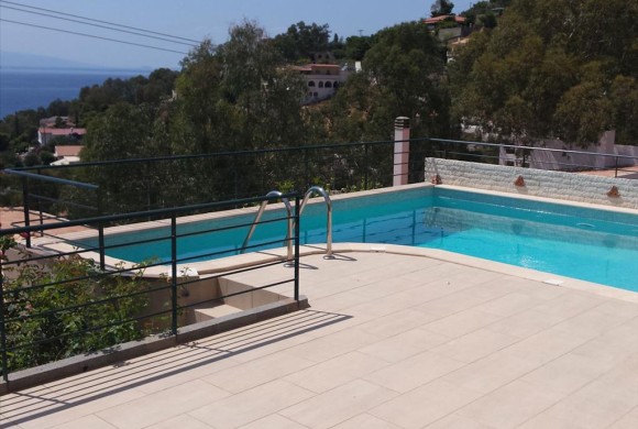 Townhouse for sale in Argosaronikos islands