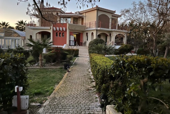 Villa for sale in Evia