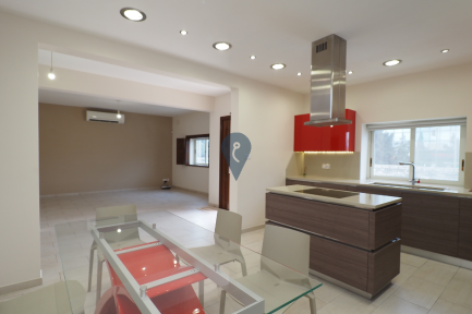 Villa for sale in