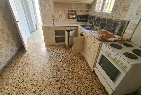 House for sale in West