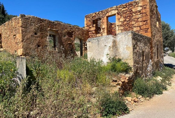 Land for sale in Chania Prefecture