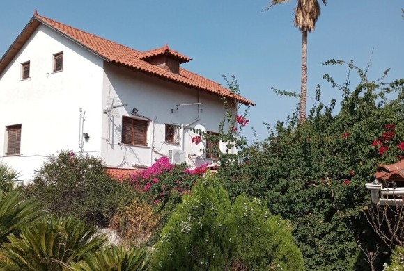 House for sale in Evia