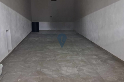 Garage / Parking Space for sale in