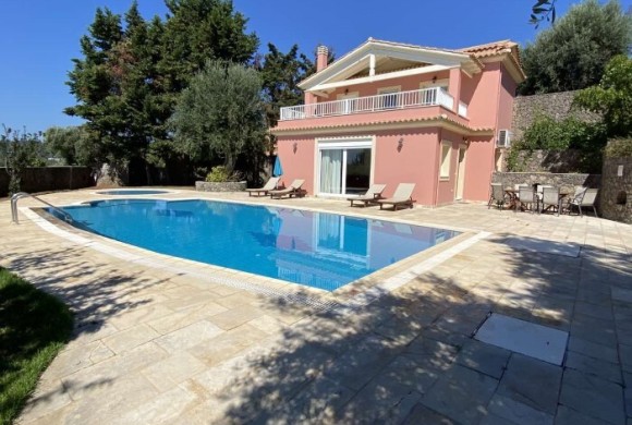 Villa for sale in Corfu Prefecture