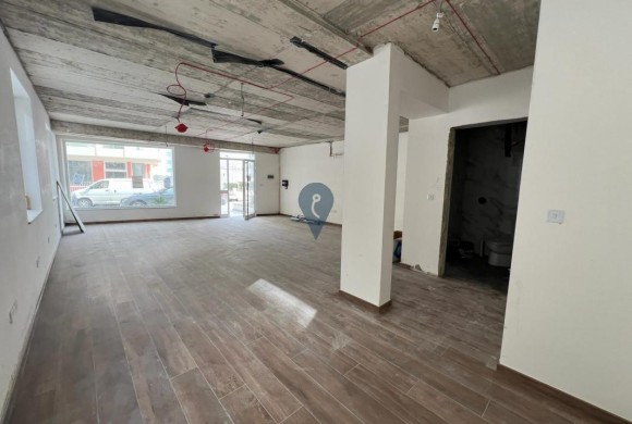 Shop / Business for sale in Qawra