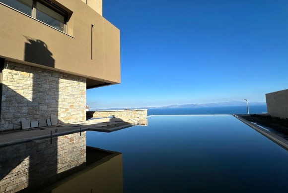 Villa for sale in East