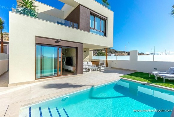 Villa for sale in Alicante