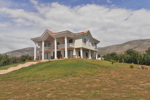 Villa for sale in Rest of Attica