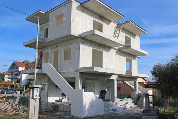 Building for sale in Pieria Prefecture