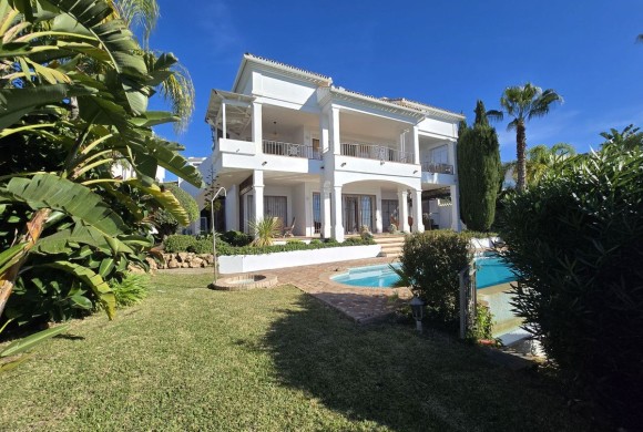 Villa for sale in Malaga