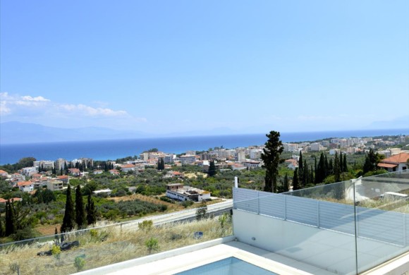 Villa for sale in Peloponnese