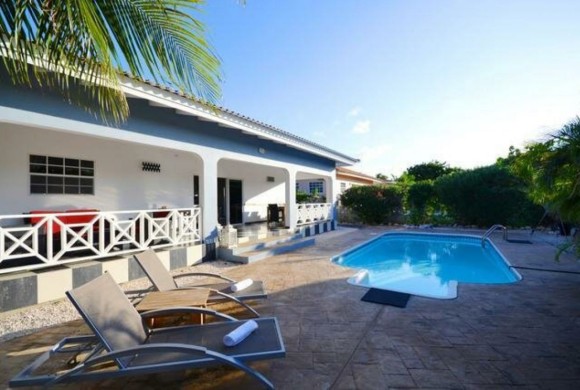Villa for sale in Curazao