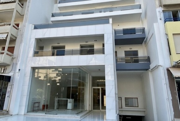 Building for sale in Center