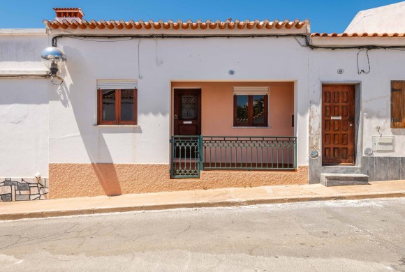 Villa for sale in Castro Verde