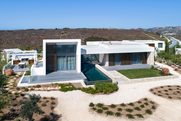 Villa for sale in Tsada