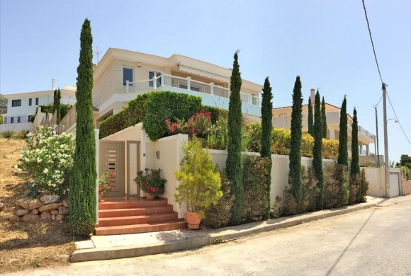 Villa for sale in Rest of Attica