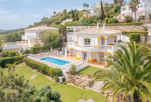 Villa for sale in Vila do Bispo