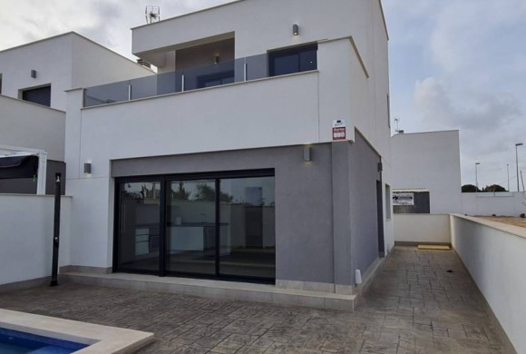 Villa for sale in Orihuela