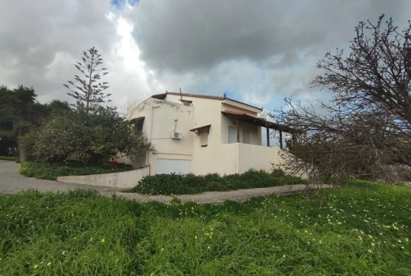 Villa for sale in Crete