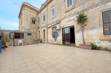 Townhouse for sale in