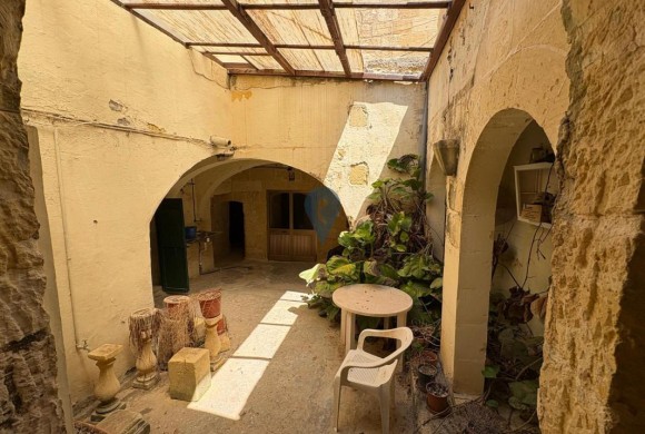 Country house for sale in Munxar