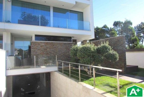 Villa for sale in Braga