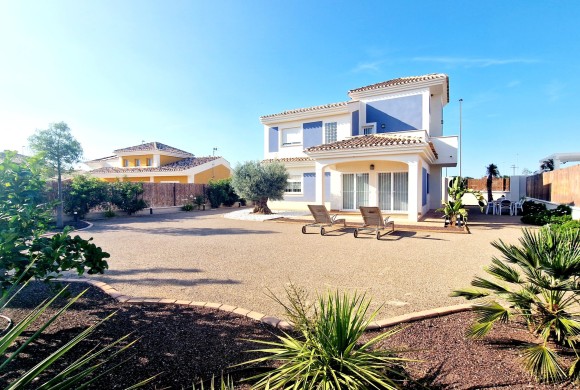 Villa for sale in Lorca