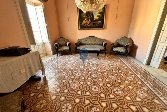 Townhouse for sale in Zebbug