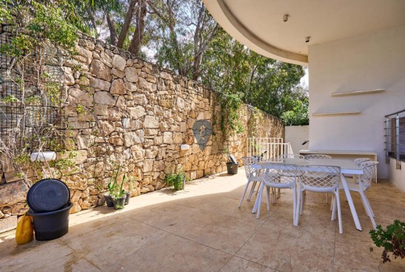 House for sale in Bahar ic-Caghaq
