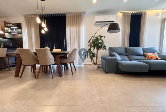 Apartment for sale in Zabbar