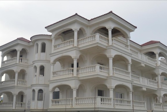Building for sale in Corinthia