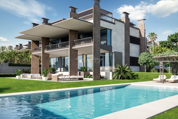 Villa for sale in Costa Del Sol