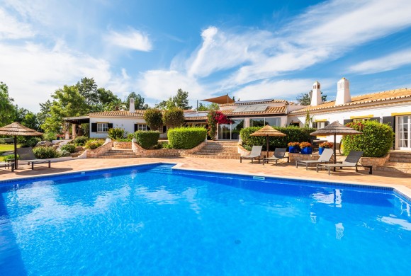 Villa for sale in West algarve