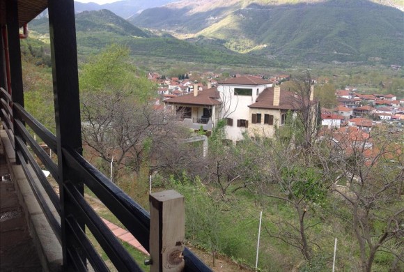 House for sale in Pella