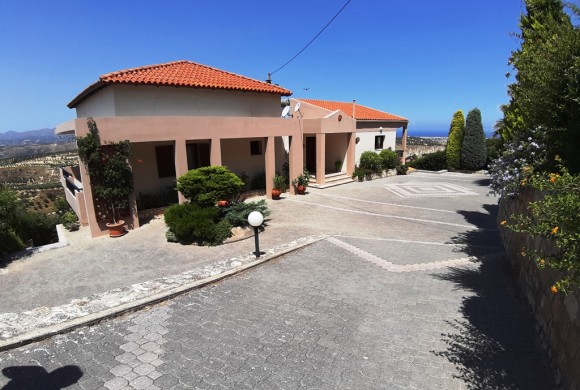 Villa for sale in Heraklion Prefecture