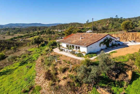 Villa for sale in West algarve